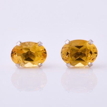 14ct White Gold, 7.0mm x 5.0mm Oval Citrine Stud Earrings