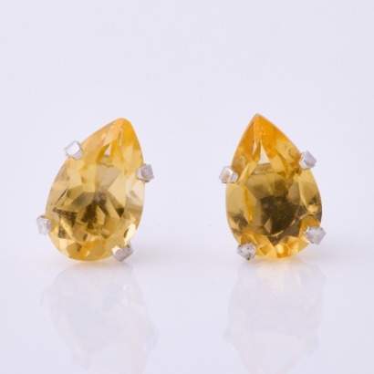 14ct White Gold, 8.0mm x 5.0mm Pear Shape Citrine Stud Earrings