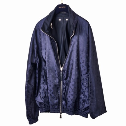 Louis Vuitton, Reversible Bleu Azur Windbreaker, Size 48 - As new