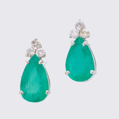 14ct White Gold, Pear Shape Emerald / .10ct Diamond Earrings