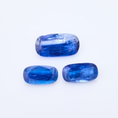 Parcel of Three, Loose Cushion cut Kyanites, totalling 15.30cts