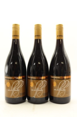 (3) 2009 Mt. Difficulty Long Gully Pinot Noir, Bannockburn