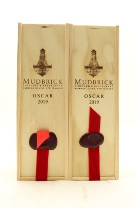 (2) 2019 Mudbrick Vineyard Oscar, Waiheke Island (GB)