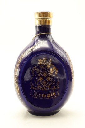 (1) Haig's Dimple Ceramic Decanter, 43% ABV, 750ml, Circa. 1980's