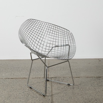 A Bertoia Style Chair