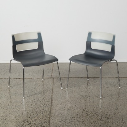 A Pair of Otto Chairs by Antonio Citterio for B&B Italia