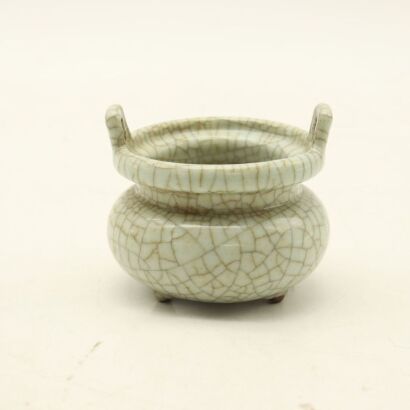 A Chinese Jingdezhen Ge-Type Glazed Handled Incense Burner