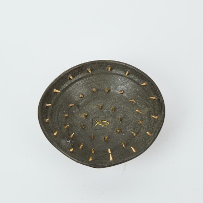 A Laurie Steer Spiked Black Iron Glaze Bowl