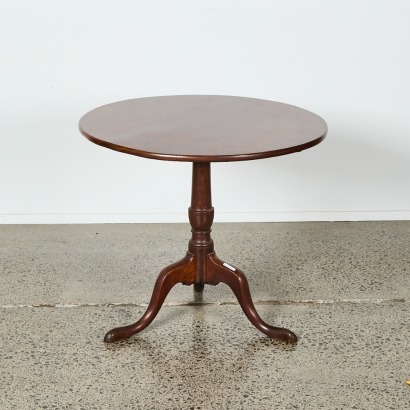 A Georgian Mahogany Tripod Tilt Top Table