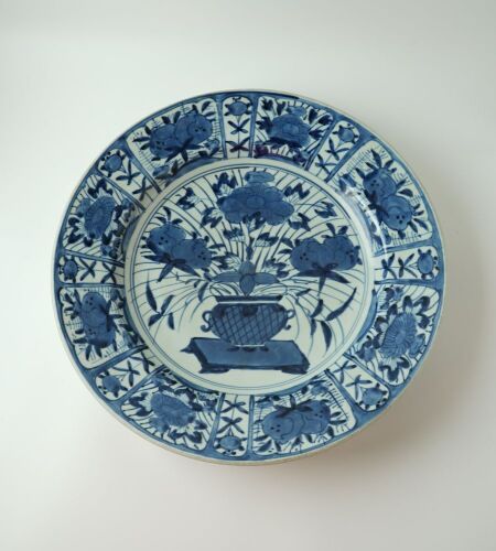 A Japanese 17th to 18th Century Blue and White 'Floral' Dish