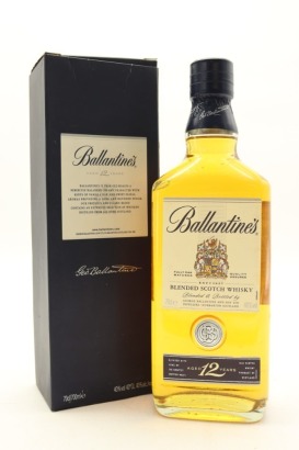 (1) Ballantine's 12 Year Old Blended Scotch Whisky, 40% ABV (GB)