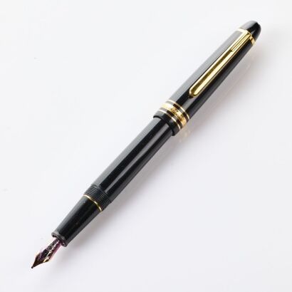 Montblanc, Meisterstuck Classique Fountain Pen In Zip-Round Lizard Print Leather Case