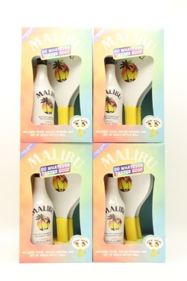 (4) Malibu Caribbean Rum With Coconut Liqueur and Set of Beach Bats & Ball, 21% ABV, 700ml (GB)