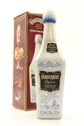 (1) Vandermint Minted Chocolate Liqueur, Netherlands, 26% ABV, 700ml (GB)