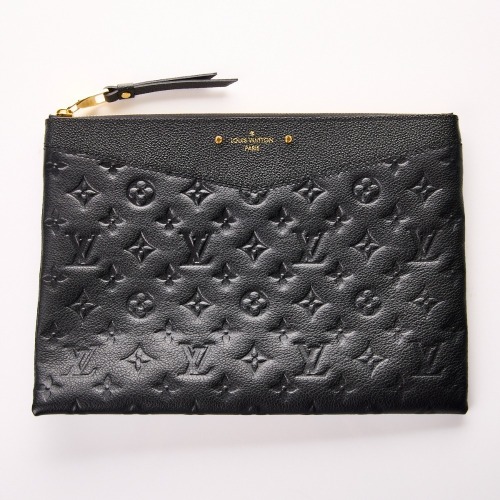 Louis Vuitton, Monogram Empreinte Daily Pouch with Box - Near new