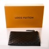 Louis Vuitton, Monogram Empreinte Daily Pouch with Box - Near new - 2