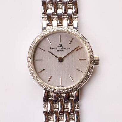 18ct White Gold, 22.5mm Baume et Mercier, Diamond Bezel Quartz Wristwatch, circa 2001