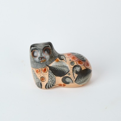 A Vintage Mexican Folk Art Tonala Cat
