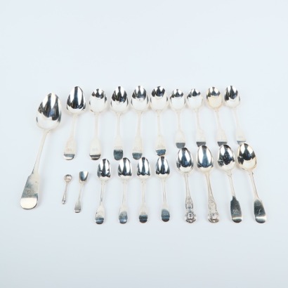 A 20 Piece Sterling Silver Harlequin Spoon Set