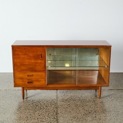 A Retro Drinks Cabinet
