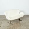 An Arne Jacobsen Swan Style Sofa - 2