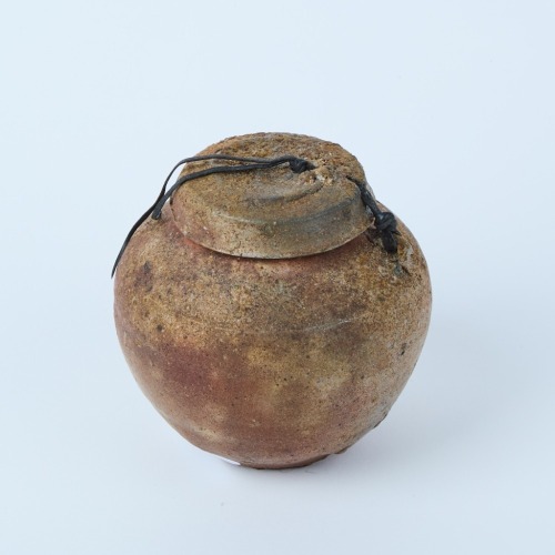 A Chester Nealie Anagama Fired jar