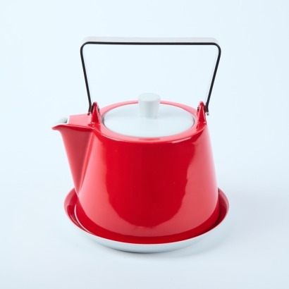 An Arzberg Trig Teapot And Plate