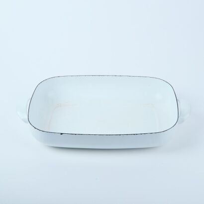 An Enamelware Ovendish by Kaj Franck for Arabia-Finel Finland c.1960s