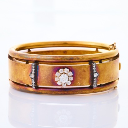 18ct Yellow Gold, Estate, 1.50ct Diamond Set, Wide Hinged Bangle