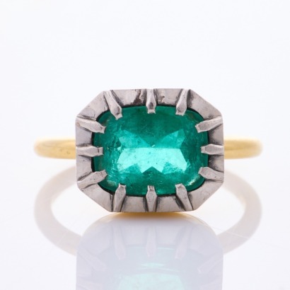 18ct Yellow Gold / Platinum, Modern, 2.45ct Emerald Ring, Size L