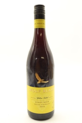 (1) 2016 Wolf Blass Yellow Label Pinot Noir, South Eastern Australia