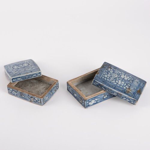 A Set of Two Chinese Mid Qing Dynasty Blue and White Rectangular Covered Boxes