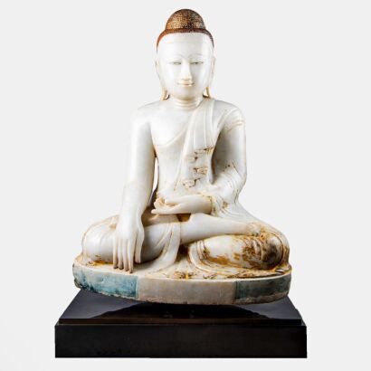 A Burmese 19th Century White Marble Carved Seated Buddha Statue