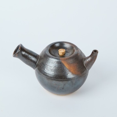 A Ceramic Oil Pourer