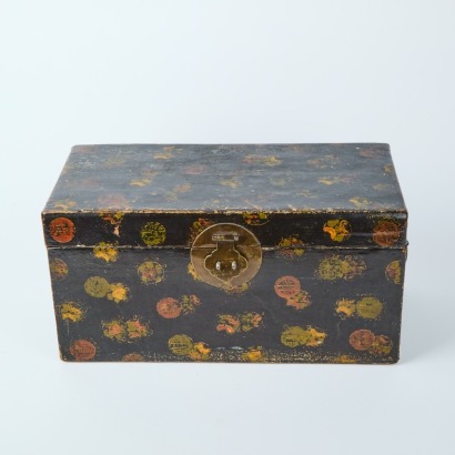 A Chinese Lacquer Box