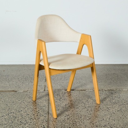 An Mid-Century Modern Scissor Leg Chair