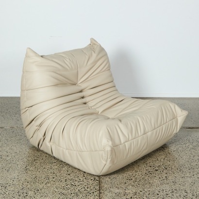 A Fireside Togo Style Chair in off-White