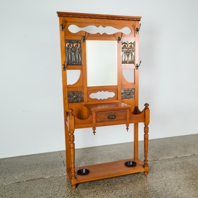 An Edwardian Art Nouveau Kauri Hall Stand