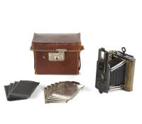 CITY SALE & EXCHANGE (England): A Folding Plate Camera