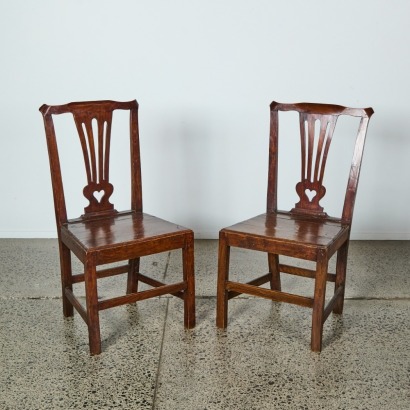 A Pair of George III 18th Century Elm Country House Side Chairs