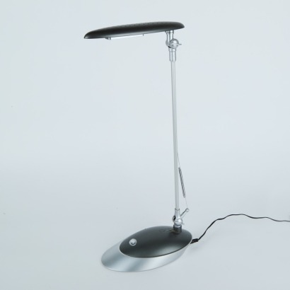 A Superlux Model Tled84 Dimmable Led Desk Lamp