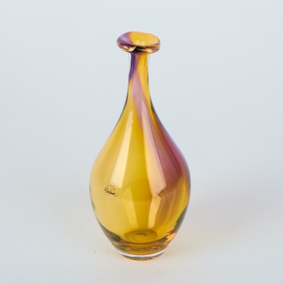 A Lustrous Hoglund Art Glass Vase
