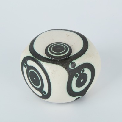 An Anneke Borren Ceramic Cube