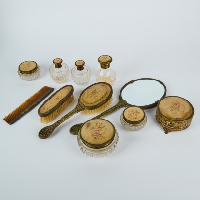 A Victoria Vanity Set