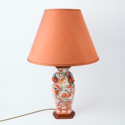 A Chinese Pomegranate Handle Table Lamp