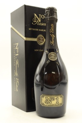 (1) NV No 1 Family Estate Reserve Blanc de Blanc, Marlborough (GB)
