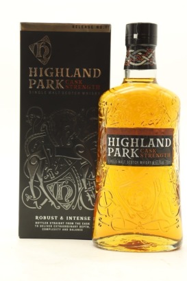 (1) Highland Park Cask Strength Robust & Intense Single Malt Scotch Whisky, 63.3% ABV (GB)