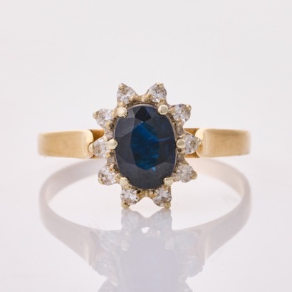 9ct Yellow Gold, Vintage, Oval Mixed Cut Sapphire / .10ct Diamond Ring