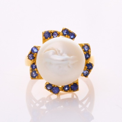 18ct Yellow Gold, Modern, 13.22mm White Baroque Pearl / 2.0mm Sapphire Ring - Near new