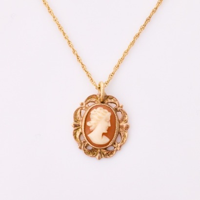 9ct Yellow Gold, Cameo Pendant on 40cm, 14ct Yellow Gold Rope Chain